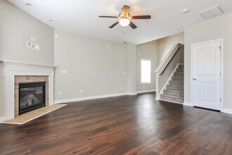408 McCarthy Dr in Clayton, NC - Building Photo - Building Photo