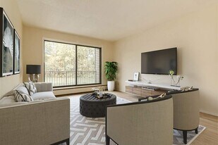 Highwood Apartments in Red Deer, AB - Building Photo