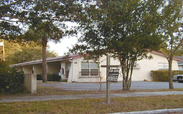 Alberta Apartments in St. Petersburg, FL - Building Photo - Building Photo