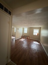 302 S Independence St, Unit I in Harrisonville, MO - Building Photo - Building Photo