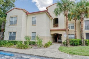 823 Camargo Way in Altamonte Springs, FL - Building Photo