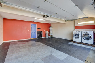 4338 Caliente St in Las Vegas, NV - Building Photo - Building Photo