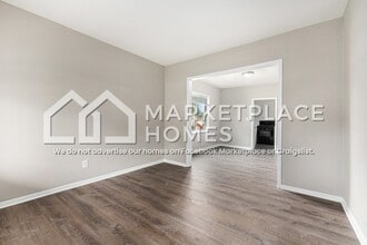 16258 Semrau Ave in Eastpointe, MI - Building Photo - Building Photo
