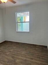 144 174th Ave E in Redington Shores, FL - Building Photo - Building Photo