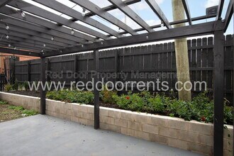 1329 E Market St in Indianapolis, IN - Building Photo - Building Photo