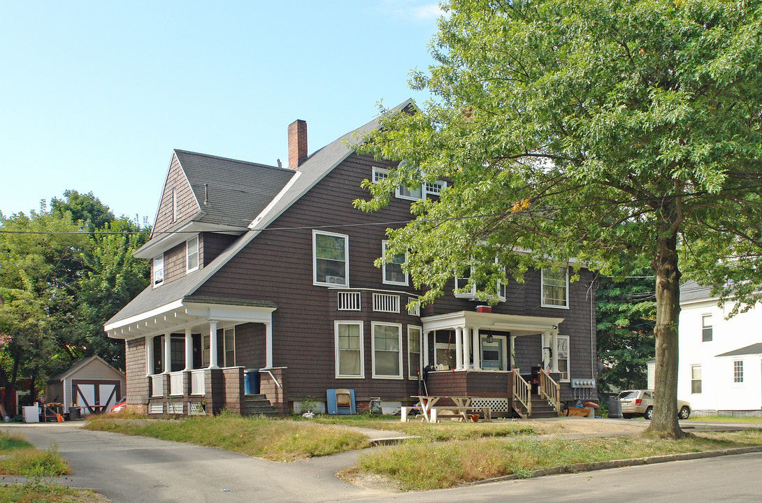 30 Drummond Ct in Auburn, ME - Building Photo