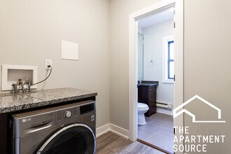 703 W Brompton Ave, Unit 5 in Chicago, IL - Building Photo - Building Photo