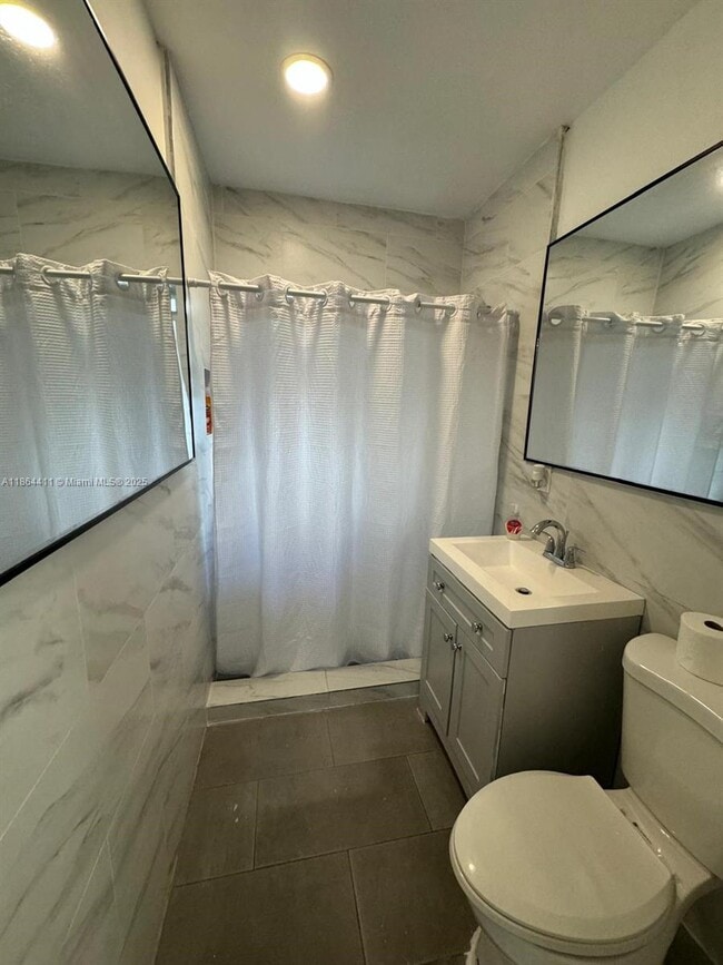 501 NE 70th St in Miami, FL - Building Photo - Building Photo
