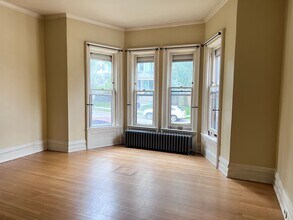 321 Cherry St SE in Grand Rapids, MI - Building Photo - Building Photo