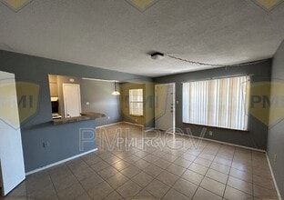 819 Walnut Ave in McAllen, TX - Building Photo - Building Photo