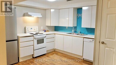 26 Belton Blvd in St Catharines, ON - Building Photo - Building Photo