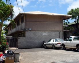 826 Coolidge St in Honolulu, HI - Building Photo - Building Photo