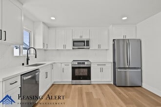 16448 Lassen St in Los Angeles, CA - Building Photo - Building Photo