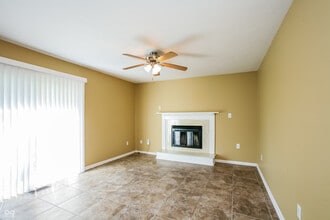 6456 Apollo Way in Indianapolis, IN - Building Photo - Building Photo