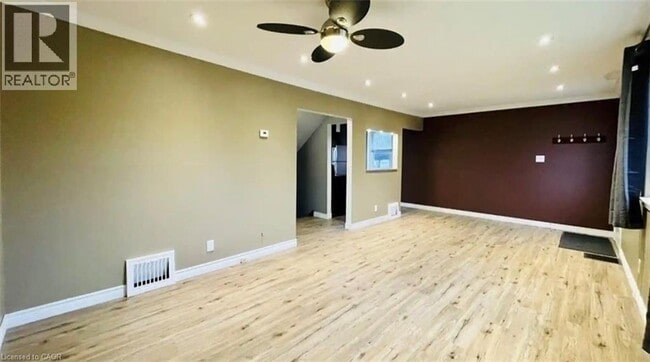 306 E 22nd St in Hamilton, ON - Building Photo - Building Photo