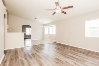 11591 W Hubbell St in Avondale, AZ - Foto de edificio - Building Photo