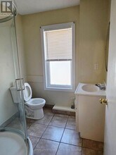 200 Hellems Ave in Welland, ON - Building Photo - Building Photo