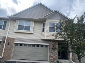 3125 Legacy Ln in Woodbury, MN - Building Photo