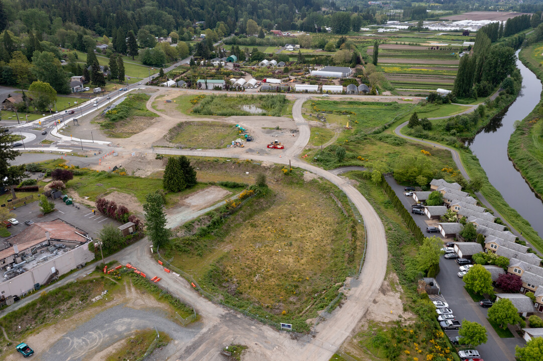 River Run at Harvest in Redmond, WA - Foto de edificio