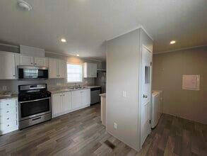 293 Basket Branch in Oxford, MI - Building Photo - Building Photo