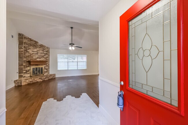 property at 2026 Briar Ridge Dr