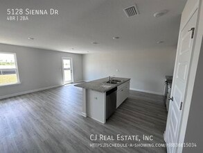 5128 Sienna Dr in Panama City, FL - Building Photo - Building Photo