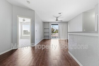 5507 Legacy Crescent Pl in Riverview, FL - Building Photo - Building Photo