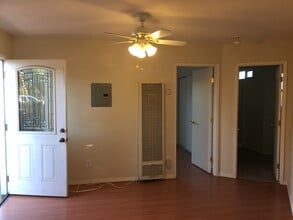 15570 Gardenia Way, Unit Cottage in Los Gatos, CA - Foto de edificio - Building Photo