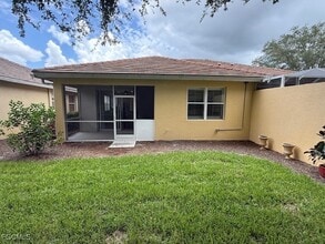 12505 Stone Valley Loop in Ft. Myers, FL - Building Photo - Building Photo