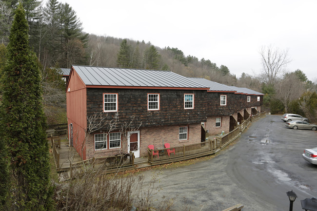 Cedar Hill Townhouses in Montpelier, VT - Foto de edificio - Building Photo