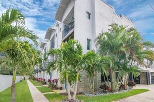 5008 S MacDill Ave in Tampa, FL - Building Photo