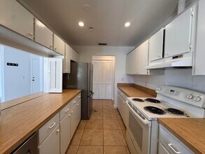 125 S Palmway in Lake Worth Beach, FL - Building Photo - Building Photo