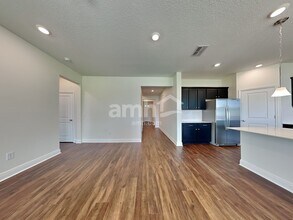14511 Cedar Mill Dr in Bradenton, FL - Building Photo - Building Photo