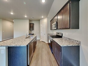 14001 The Brook Blvd in Piedmont, OK - Foto de edificio - Building Photo