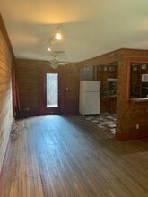 1021 Oak Dr in Huntsville, TX - Building Photo - Building Photo