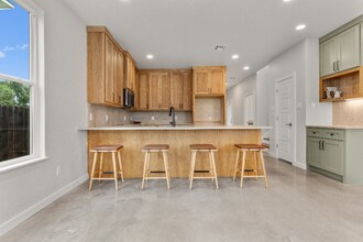 3516 S 4th St in Waco, TX - Building Photo - Building Photo