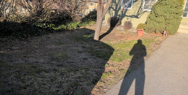 939 N Baker Ave, Unit 11 in East Wenatchee, WA - Foto de edificio - Building Photo