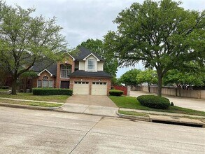 2802 Timber Hill Dr in Grapevine, TX - Building Photo - Building Photo