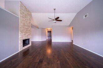 2903 Avanti Dr in Pearland, TX - Building Photo - Building Photo