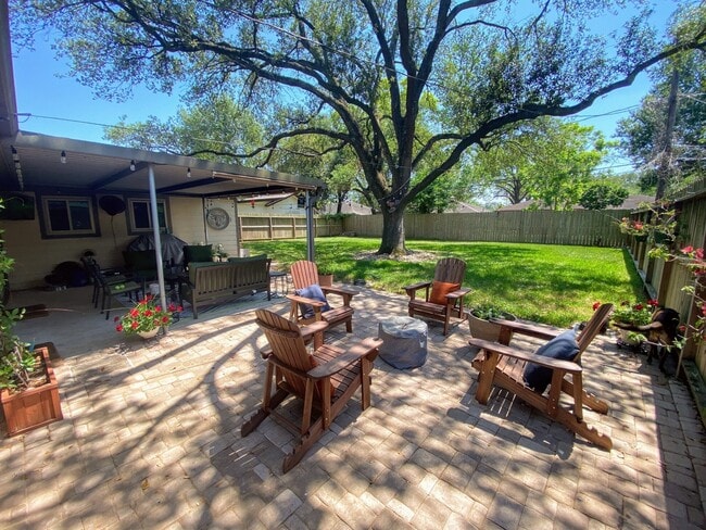 property at 4111 Hill Oak Dr