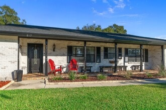 817 SE 24th Terrace in Ocala, FL - Building Photo - Building Photo