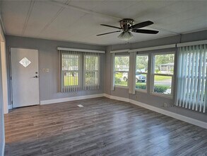 354 Ivanhoe Cir in Lady Lake, FL - Building Photo - Building Photo