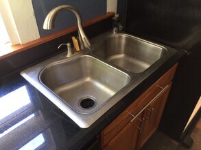 1047 Fleece Pl in Memphis, TN - Foto de edificio - Building Photo