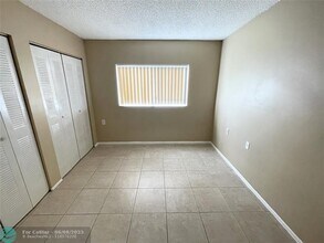 1101 Benoist Farms Rd in West Palm Beach, FL - Building Photo - Building Photo