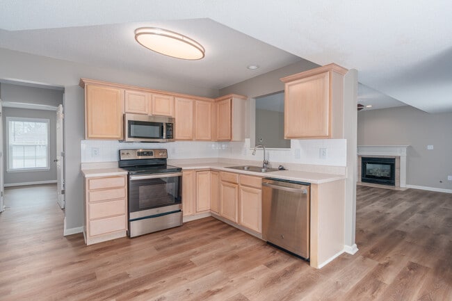 Walkers Ridge in Columbia, MO - Building Photo - Interior Photo