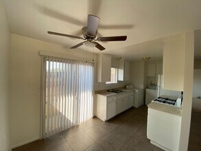 61923 Plaza Rd in Joshua Tree, CA - Building Photo - Building Photo