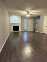 146 S Las Vegas Trail in White Settlement, TX - Building Photo