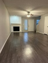 146 S Las Vegas Trail in White Settlement, TX - Foto de edificio - Building Photo