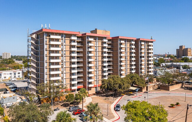 Villa Tranchese Apartments in San Antonio, TX - Building Photo - Building Photo