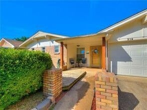 218 Tanglewood Dr in Yukon, OK - Building Photo - Building Photo